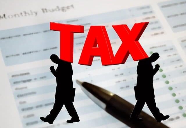 taxes-646512_640
