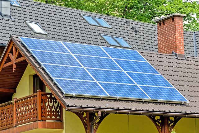 solar-panels-1477987_640