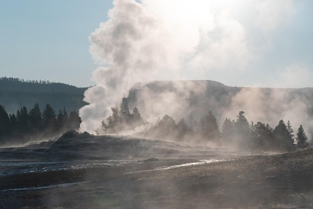 yellowstone-national-park-6729237_640